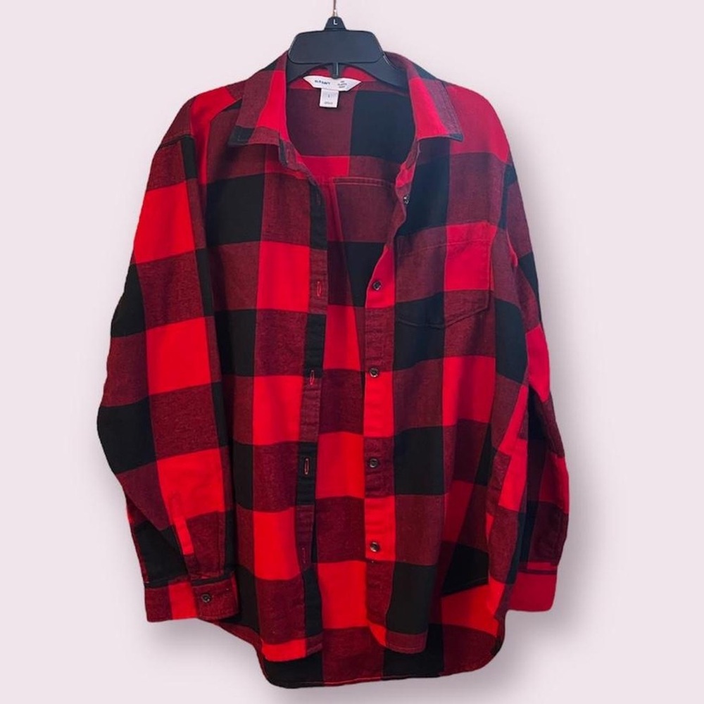red and black plaid flannel top